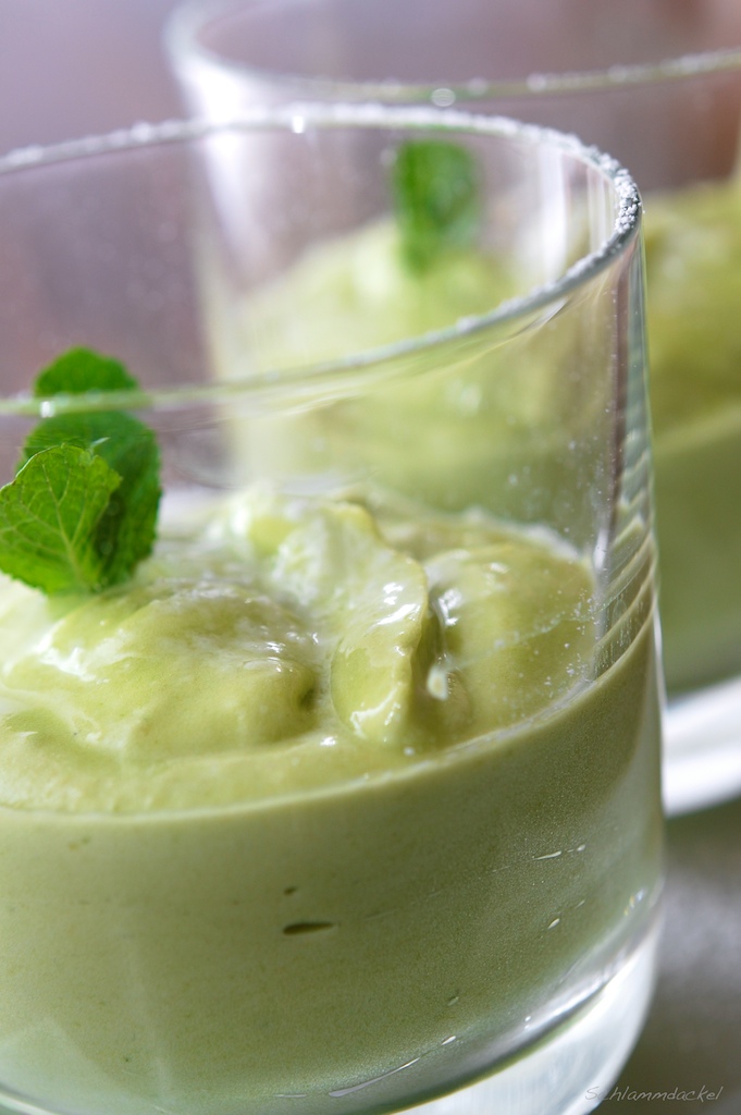 Suesse Avocadocreme