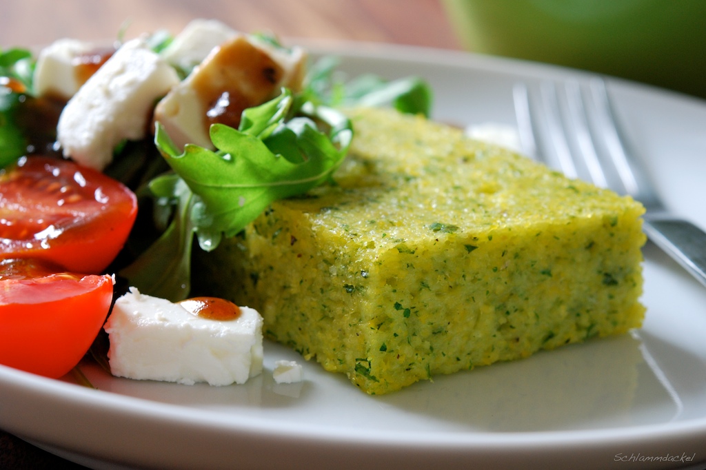 Gegrillte grüne Polenta