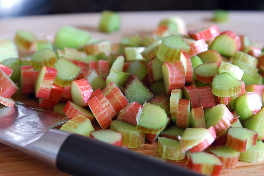 Rhabarberschnippelei